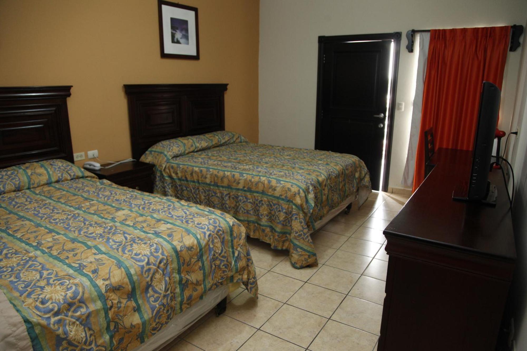 Apart Hotel Pico Bonito La Ceiba Zimmer foto