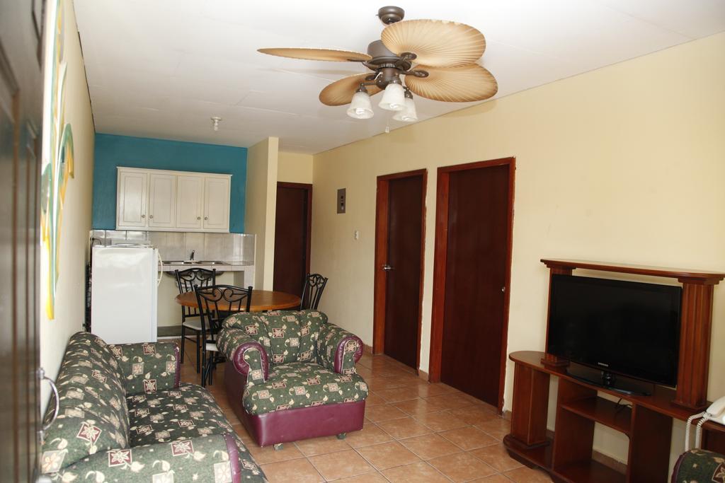 Apart Hotel Pico Bonito La Ceiba Zimmer foto